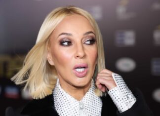 Аж перья летят: Драка Кудрявцевой и Соседова попала на камеру