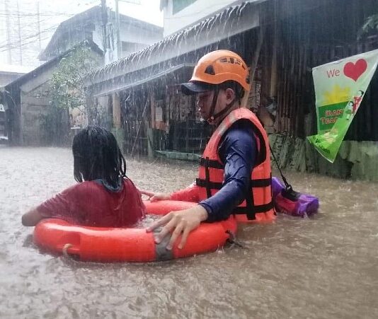 Более 30 человек погибли на Филиппинах в результате удара тайфуна