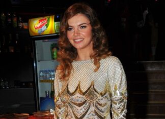 «Царица» Кабаева поразила народ внешним видом