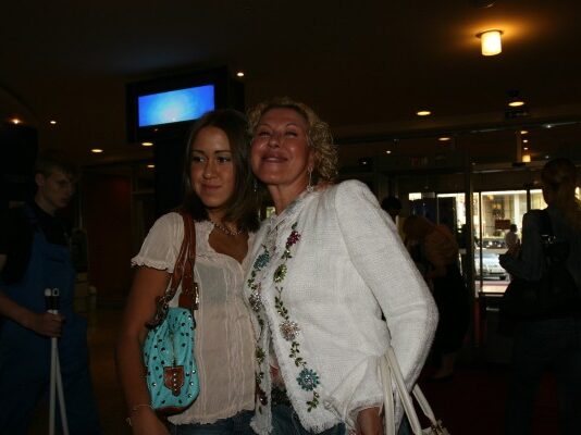 Едва справившаяся с зависимостью дочь Успенской сделала заявление о ребенке