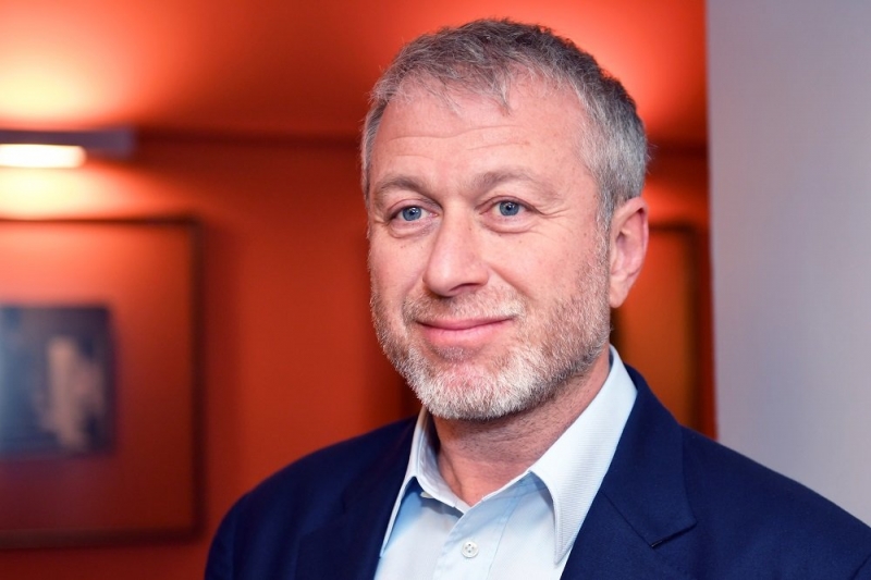 Forbes: миллиардер Абрамович получил гражданство Португалии