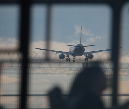 Названы популярные у россиян ж/д и авианаправления на новогодние праздники