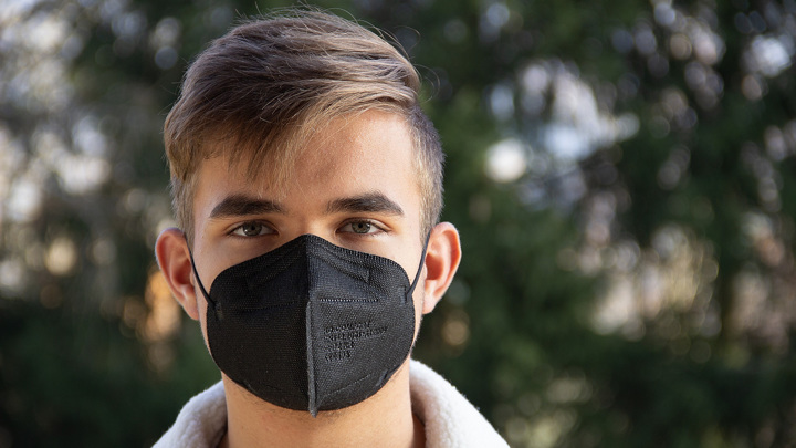 Обновлённые рекомендации: как правильно носить защитную маску, чтобы избежать инфекции