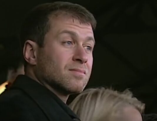 РБК: Российский олигарх Роман Абрамович стал гражданином Португалии