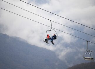 Туроператор назвал топ-10 направлений на Новый год