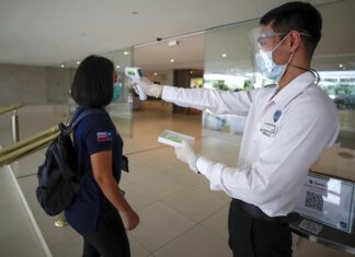 В туротрасли оценили вероятность выявления COVID-19 во время поездки за рубеж