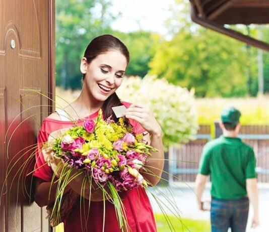 Красивые цветы – лучший подарок: как организовать доставку цветов, чтобы получился незабываемый сюрприз