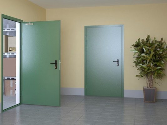 Тамбурная дверь: преимущества, правила установки