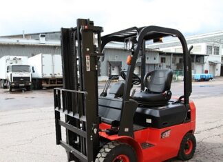 Вилочный погрузчик: универсальный помощник в логистике и производстве