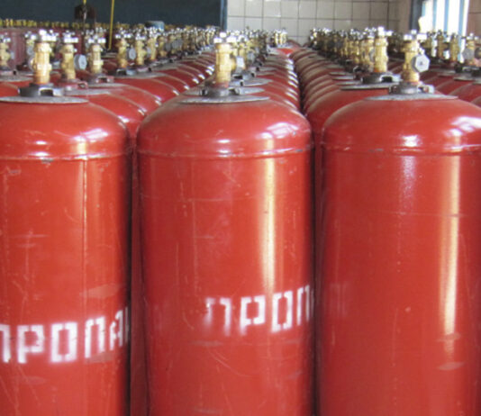 Заказать газ в баллонах или ездить самому? Цифры, нервы и здравый смысл