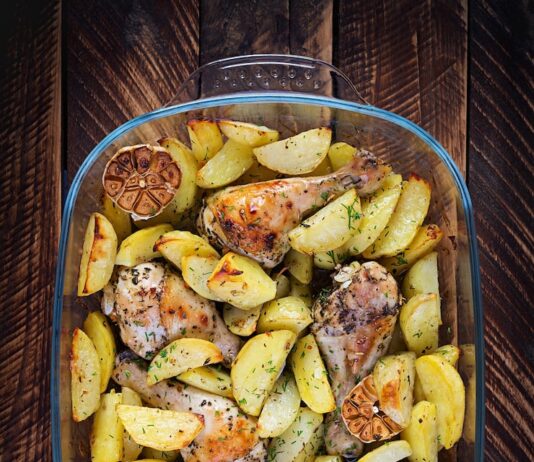 Курица по-французски с картофелем в духовке