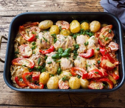 Картофельная запеканка с фаршем в духовке