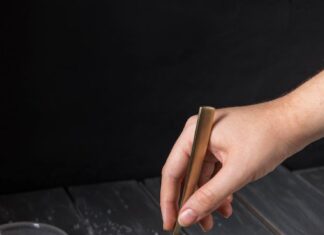 Жарка минтая на сковороде с мукой и яйцом