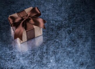 Короткие мудрые поздравления мужчине на день рождения