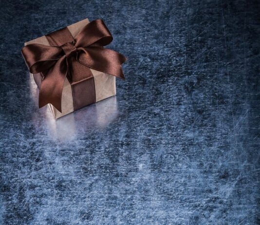 Короткие мудрые поздравления мужчине на день рождения