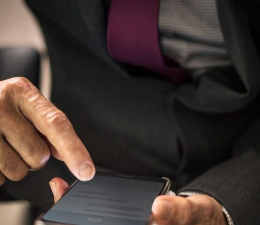 Отключение подписки премиум в JetContact на Android