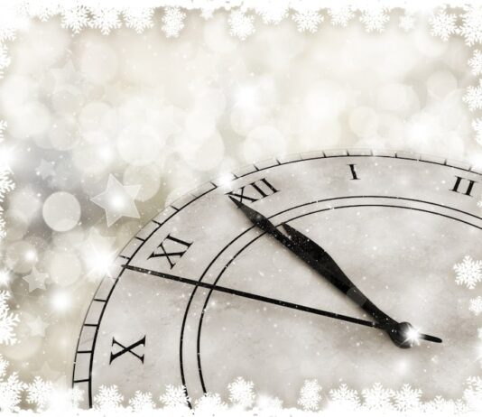 Ангельская нумерология: значение 23:32 на часах