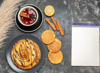 Вкусные блины на молоке с дырочками: рецепт