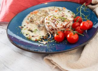 Салат из копченой грудки с грибами шампиньонами
