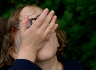 Молитва от ячменя на глазу у взрослого