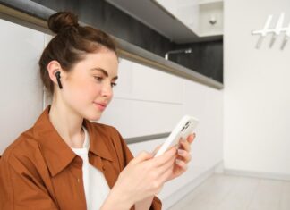 Просмотр заряда AirPods на iPhone