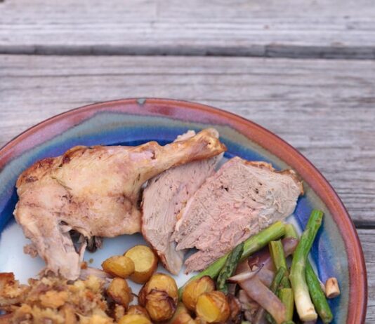 Рецепт холодеца из свиных ножек и рульки