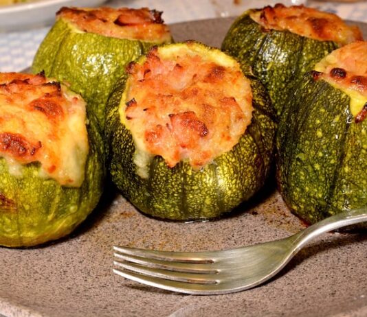 Кабачки в духовке: быстрые и вкусные рецепты