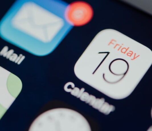 Где на клавиатуре iPhone находится знак «#»