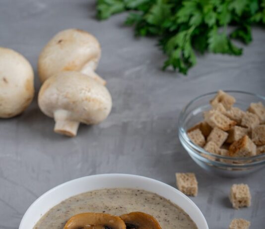 Сливочный Грибной Суп с Шампиньонами и Плавленым Сыром