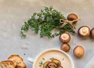 Сырный Грибной Суп с Шампиньонами и Плавленым Сыром