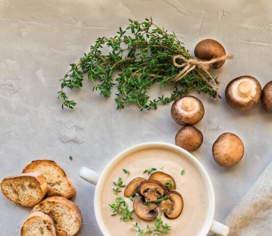 Сырный Грибной Суп с Шампиньонами и Плавленым Сыром