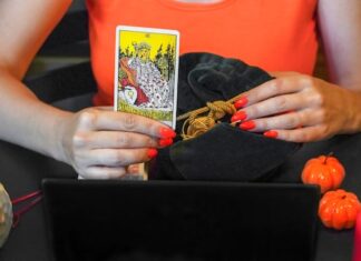 Расклад Таро «Да или Нет» онлайн