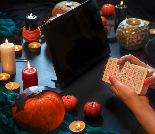 Гадание онлайн: раскройте свою судьбу по дате рождения и имени