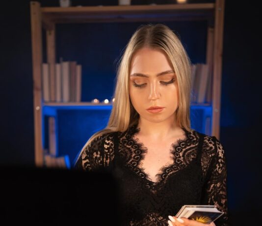 Ближайшее будущее: гадание на встречу с мужчиной