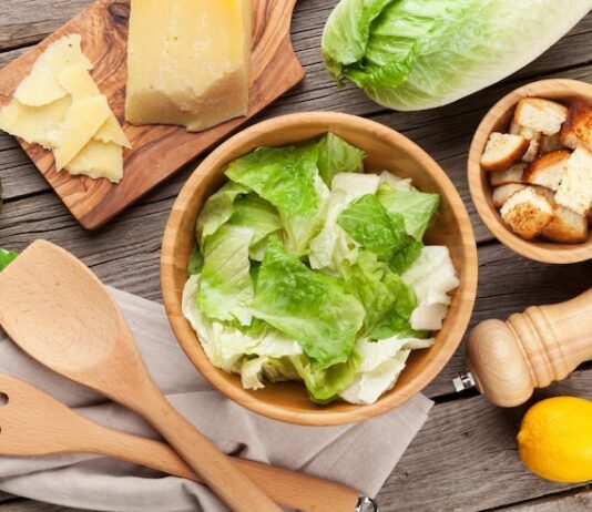 Простые и вкусные рецепты салата с айсбергом