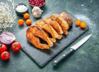 Стейки из красной рыбы в духовке