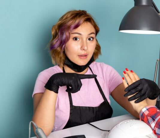 Как выбрать хорошего мастера маникюра