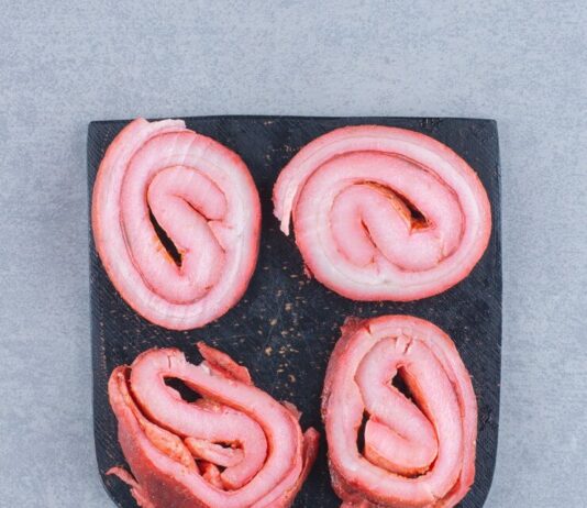 Свиная Рулька в Духовке: Пошаговый Рецепт