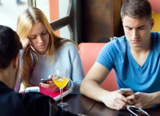 Что написать, если парень не отвечает на сообщения