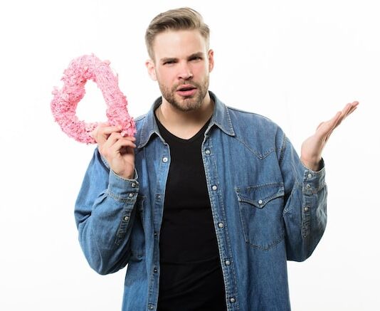 К чему снится нападение человека