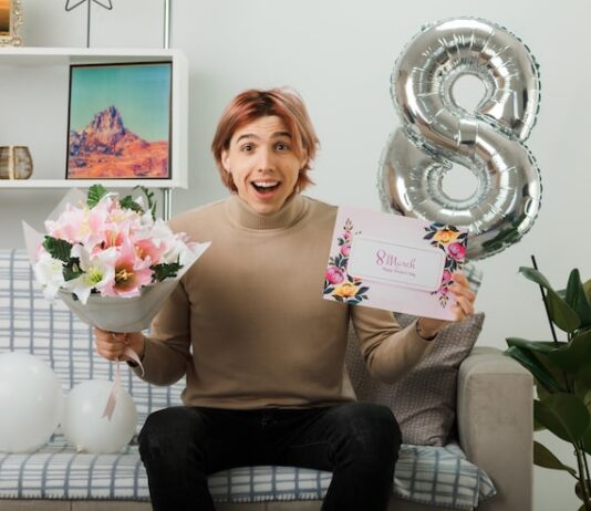 Поздравление с днем рождения девушке в прозе