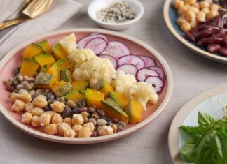 Фасолевый салат с шампиньонами