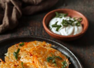 Кабачковые котлеты с фаршем на сковороде