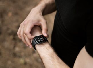 Изменение часового пояса на телефоне Honor