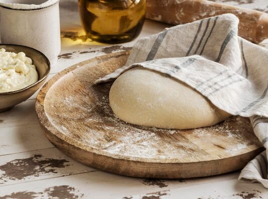 Дрожжевое тесто на воде: рецепт с сухими дрожжами