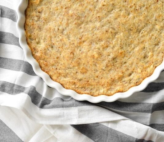 Капустный пирог на кефире в духовке