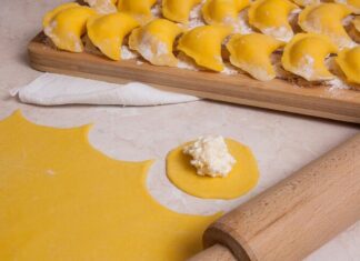 Пошаговый рецепт вареников с сыром