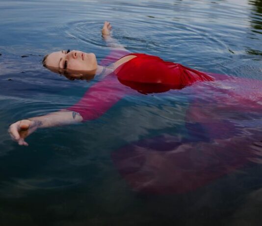 Сон о плавании в чистой реке