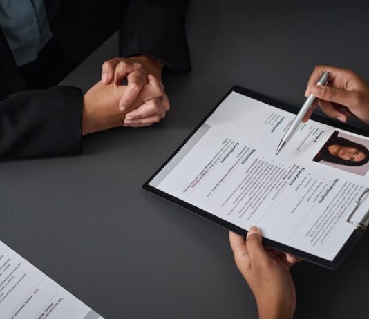 Резюме на HH.ru: Поиск по фамилии в Москве