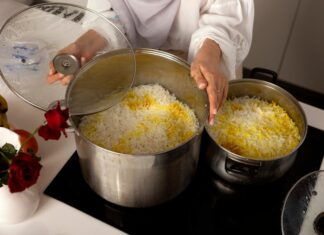 Плов со свининой в кастрюле: пошаговый рецепт на плите